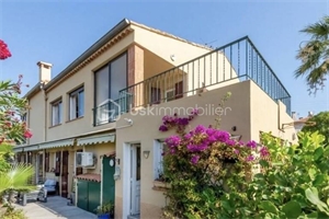 villa à la vente -   06700  SAINT LAURENT DU VAR, surface 164 m2 vente villa - UBI470336876